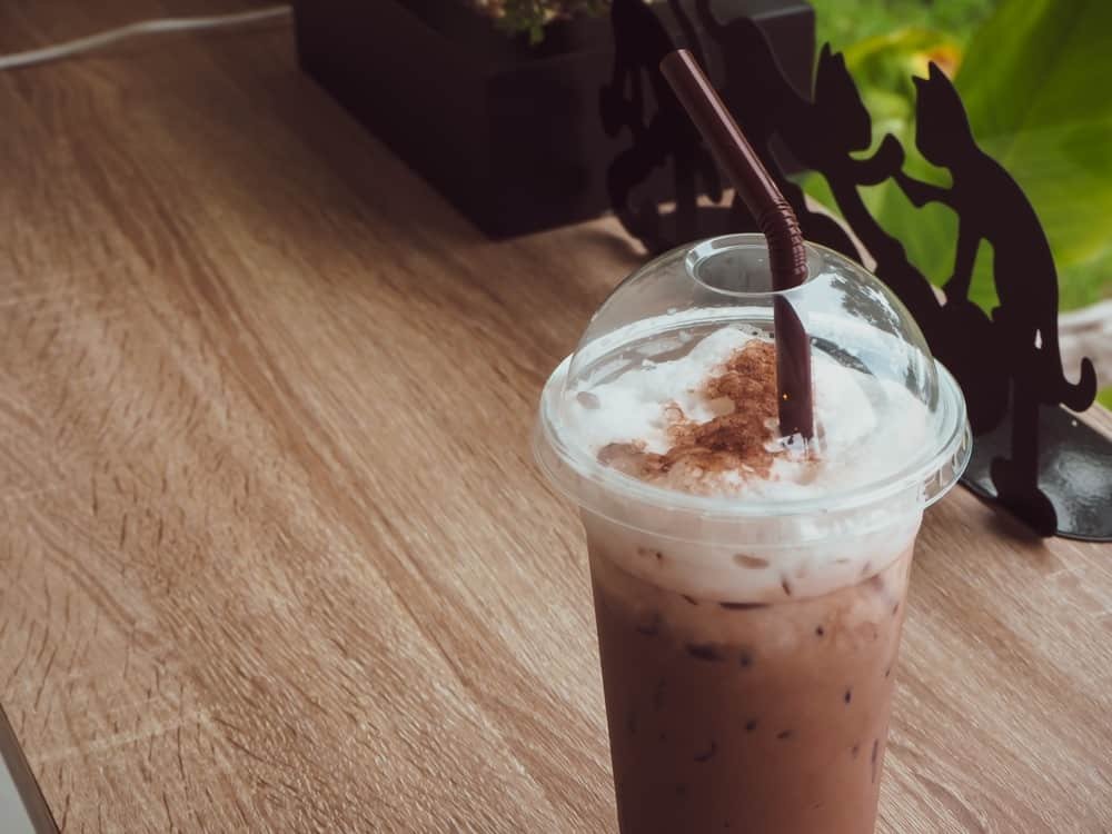 Stout Floats With Cocoa Syrup